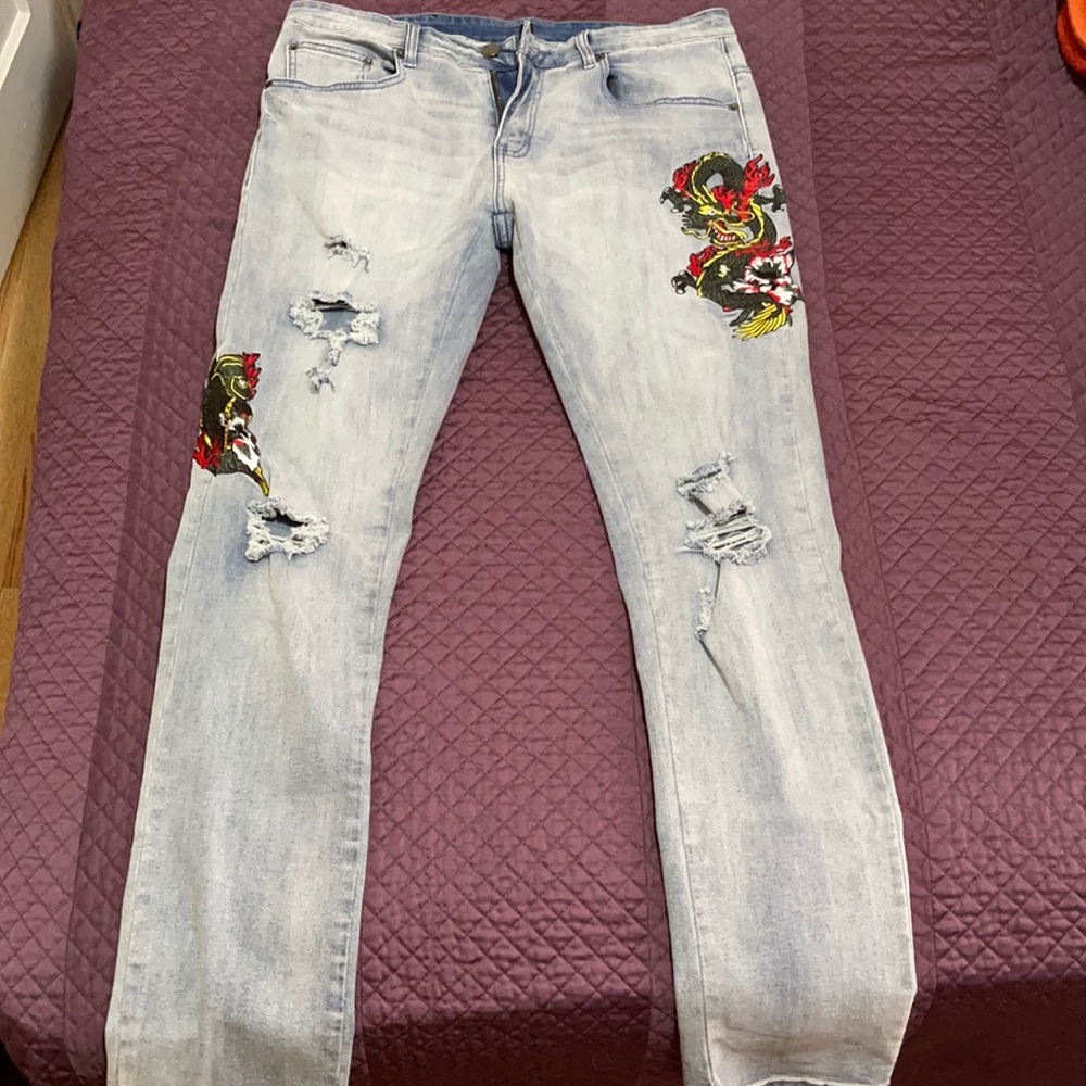 Brand younganreckless width 33 length 32